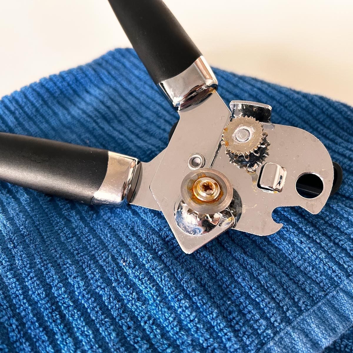 Effortless Opening: Unveiling the Power of Battery Operated Can Openers